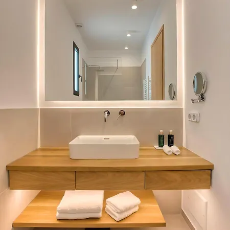 فيلة Naxos Luxury *
