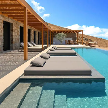 Naxos Luxury فيلة *